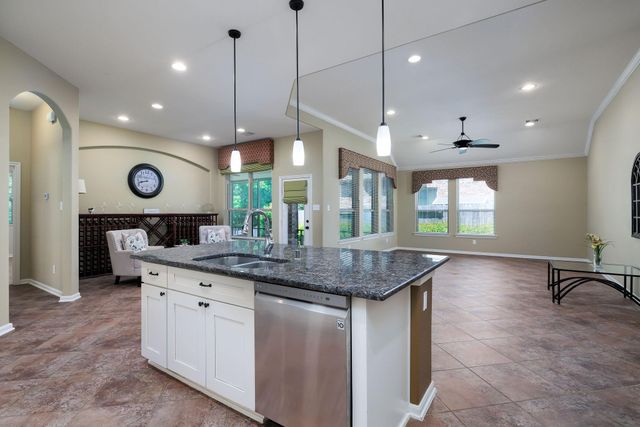 3573 Falcon Way, Conroe, TX 77304