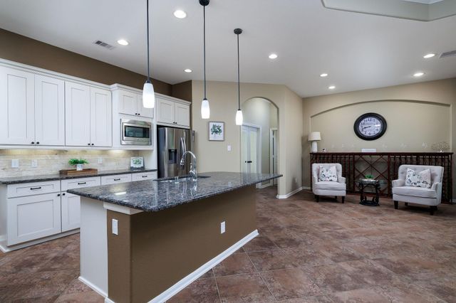 3573 Falcon Way, Conroe, TX 77304