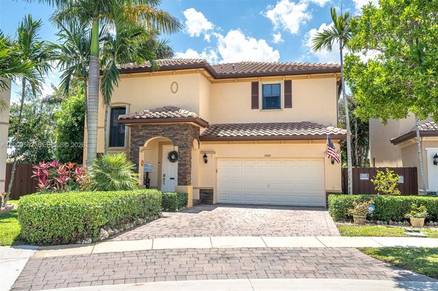 2604 NE 1st St, Homestead, FL 33033