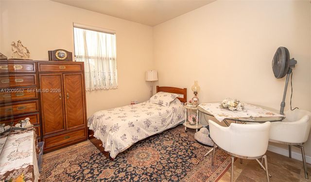 2604 NE 1st St, Homestead, FL 33033