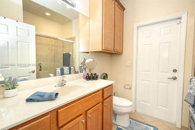 2604 NE 1st St, Homestead, FL 33033