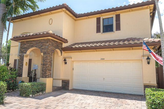2604 NE 1st St, Homestead, FL 33033