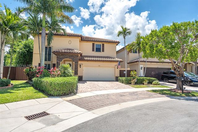 2604 NE 1st St, Homestead, FL 33033