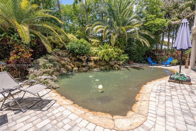 2604 NE 1st St, Homestead, FL 33033