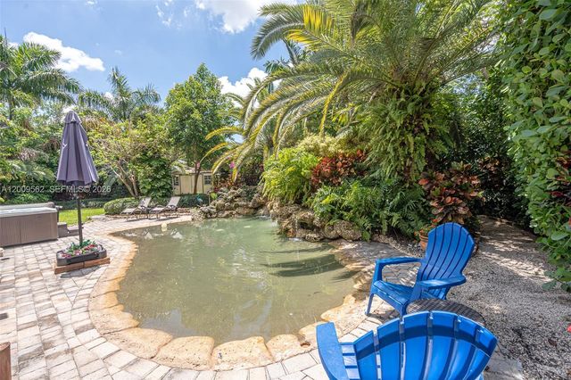 2604 NE 1st St, Homestead, FL 33033