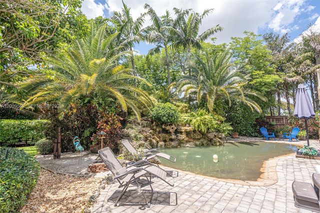 2604 NE 1st St, Homestead, FL 33033