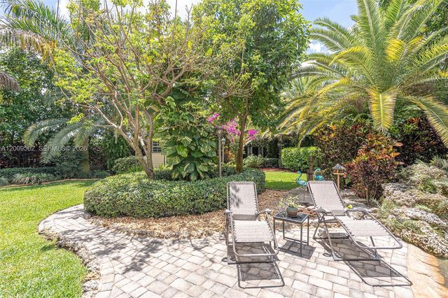 2604 NE 1st St, Homestead, FL 33033