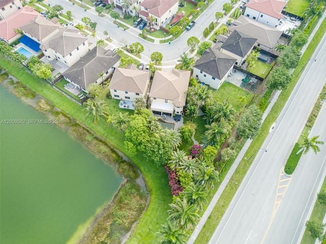 2604 NE 1st St, Homestead, FL 33033