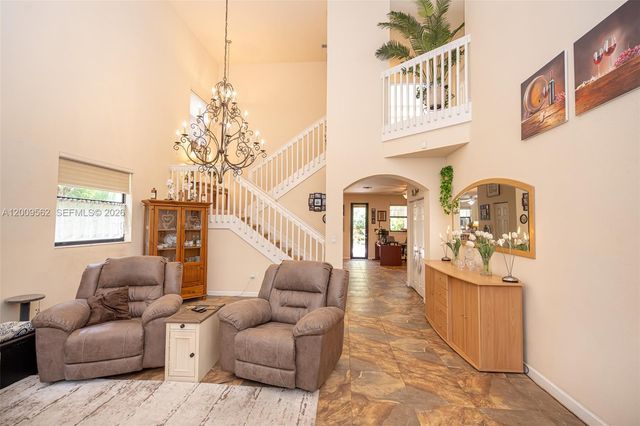 2604 NE 1st St, Homestead, FL 33033