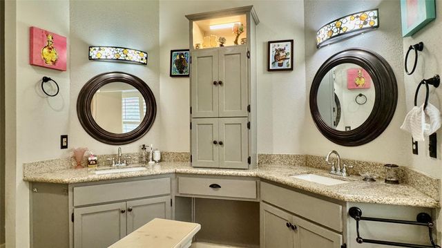 2914 Cottonfield Way, Sugar Land, TX 77479