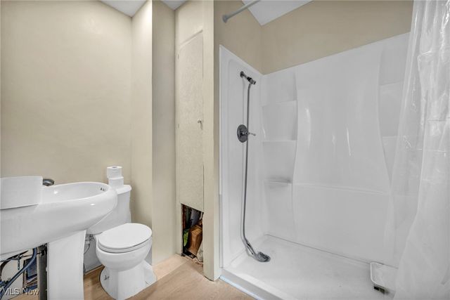 3187 W 115th Street, Cleveland, OH 44111