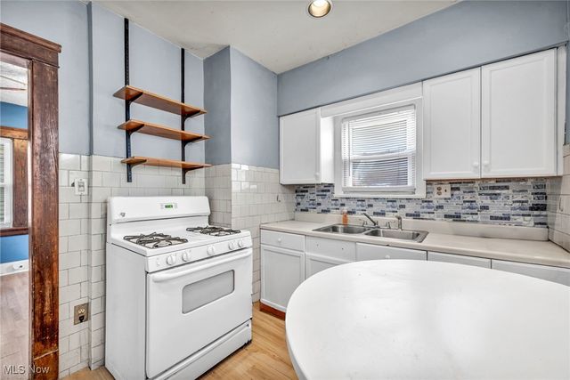 3187 W 115th Street, Cleveland, OH 44111