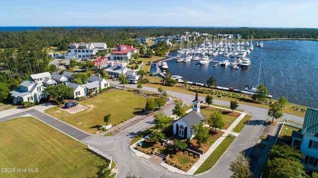 7 Back Cove Circle 32c, Oriental, NC 28571