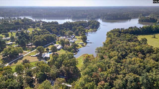 1109 Natures Cove Rd, Saluda, SC 29138