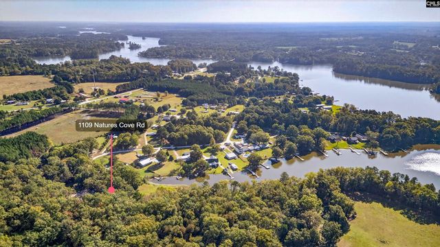 1109 Natures Cove Rd, Saluda, SC 29138