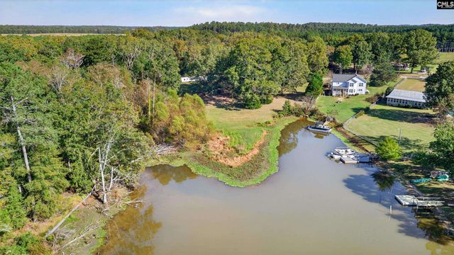 1109 Natures Cove Rd, Saluda, SC 29138