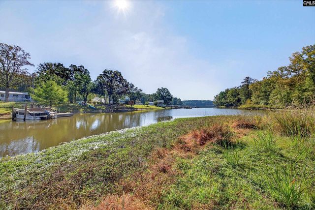 1109 Natures Cove Rd, Saluda, SC 29138