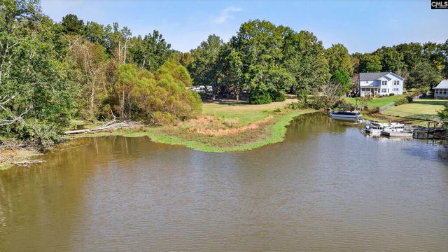 1109 Natures Cove Rd, Saluda, SC 29138