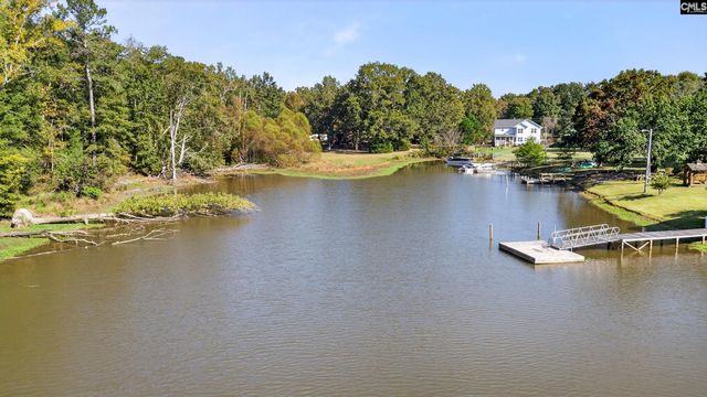 1109 Natures Cove Rd, Saluda, SC 29138