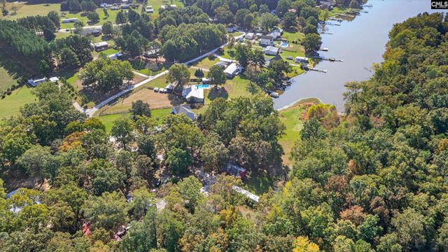 1109 Natures Cove Rd, Saluda, SC 29138