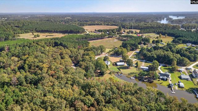 1109 Natures Cove Rd, Saluda, SC 29138