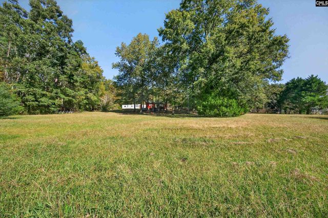 1109 Natures Cove Rd, Saluda, SC 29138