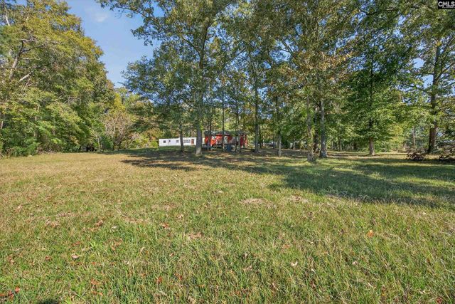 1109 Natures Cove Rd, Saluda, SC 29138