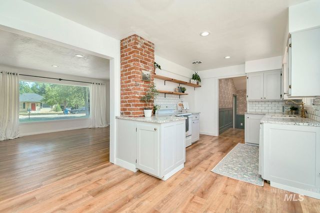 2379 W Palouse St, Boise, ID 83705