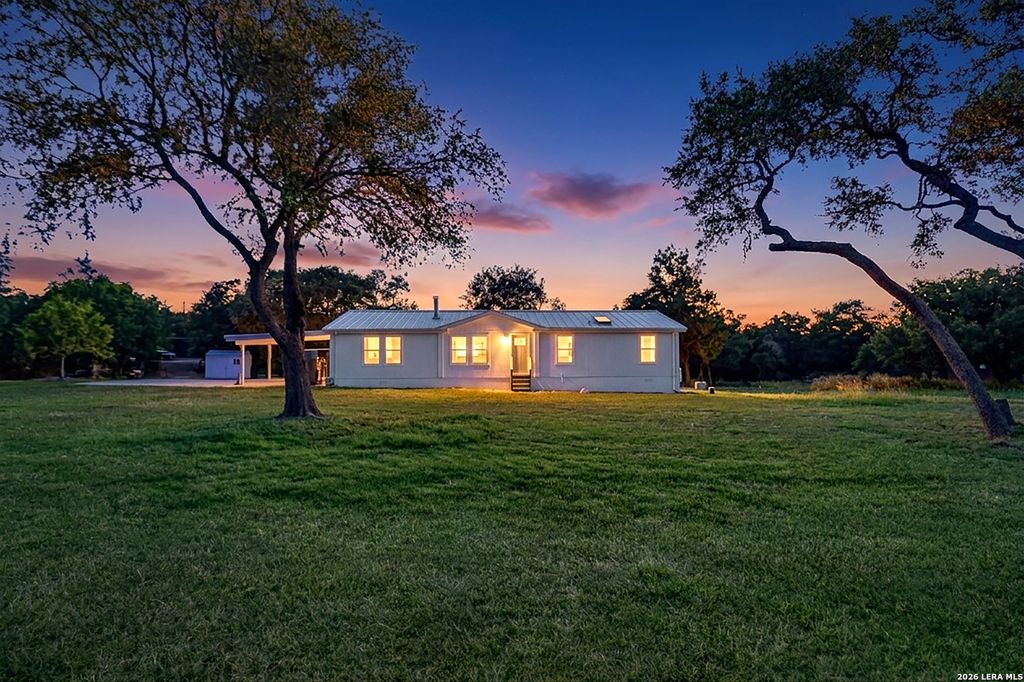3624 WEGNER RD, New Braunfels, TX 78132