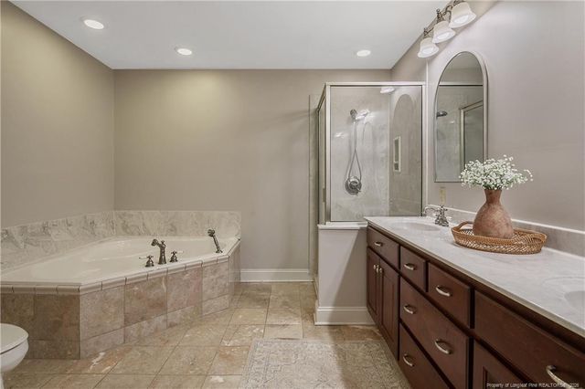 597 Greenland Drive, Fayetteville, NC 28305