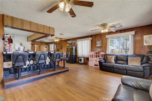 234 E 111th Street, Los Angeles, CA 90061