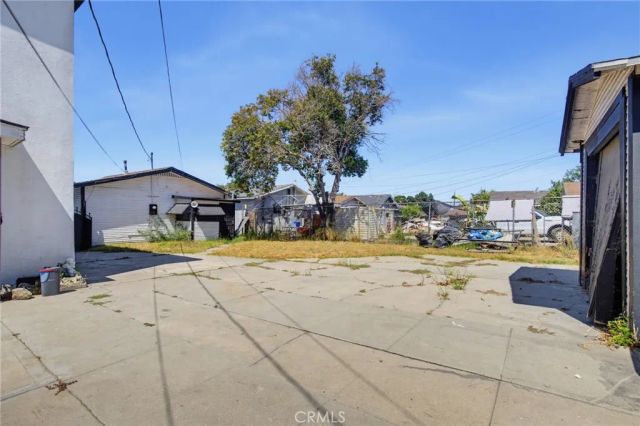 234 E 111th Street, Los Angeles, CA 90061