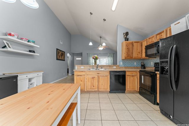 708 Cashew, Spring Branch, TX 78070