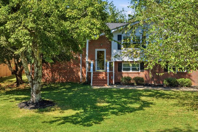 97 Edgewood Circle, Fort Oglethorpe, GA 30742