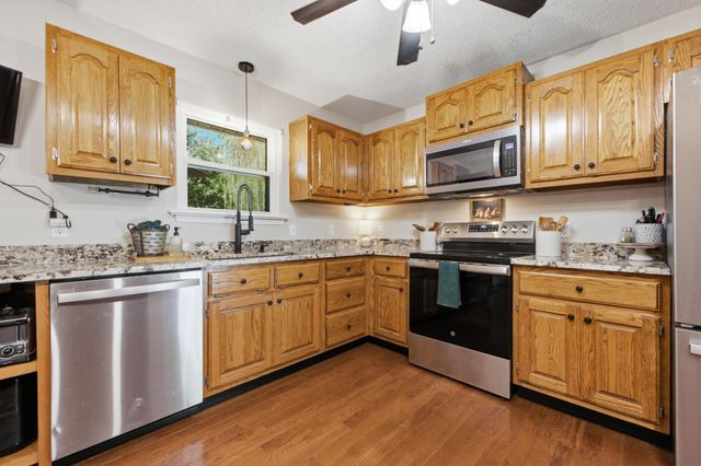 97 Edgewood Circle, Fort Oglethorpe, GA 30742