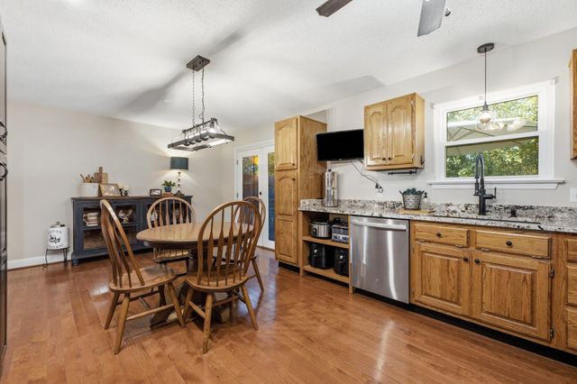 97 Edgewood Circle, Fort Oglethorpe, GA 30742