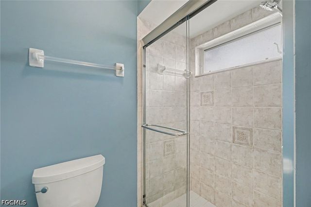 4437 SE 10th AVE, Cape Coral, FL 33904