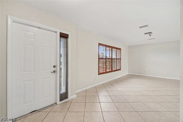 4437 SE 10th AVE, Cape Coral, FL 33904