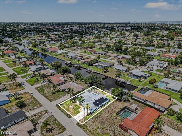 4437 SE 10th AVE, Cape Coral, FL 33904