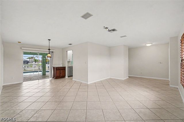 4437 SE 10th AVE, Cape Coral, FL 33904