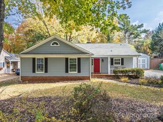 8025 Crockett Lane, Charlotte, NC 28270