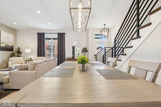 237 Poplar Street, Westfield, IN 46074