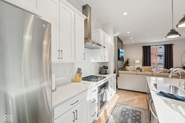 237 Poplar Street, Westfield, IN 46074