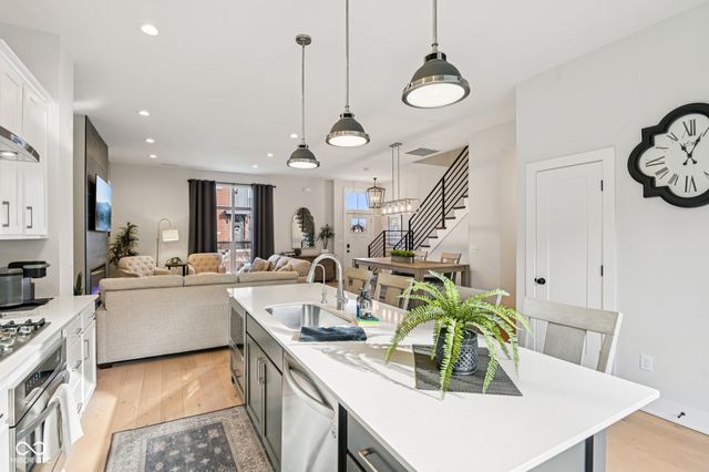 237 Poplar Street, Westfield, IN 46074