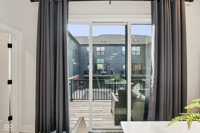 237 Poplar Street, Westfield, IN 46074