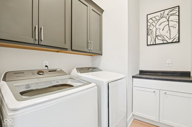 237 Poplar Street, Westfield, IN 46074