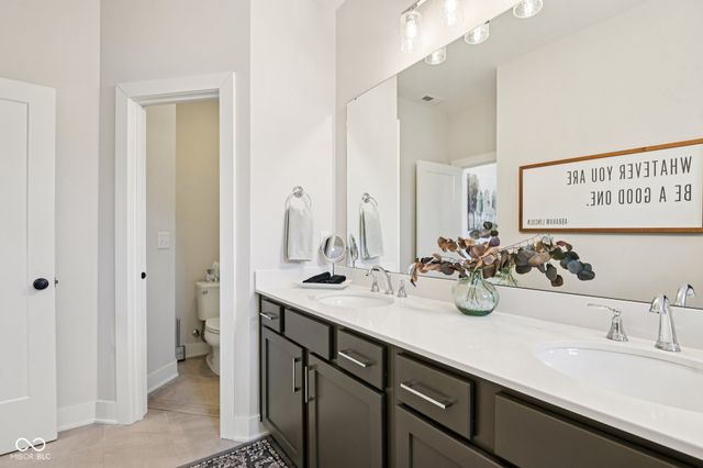 237 Poplar Street, Westfield, IN 46074