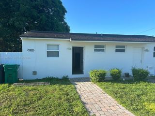 10296 SW 175th St 10296, Miami, FL 33157