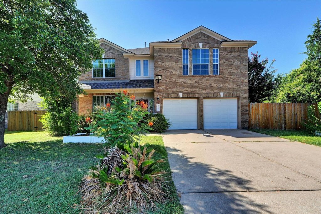 8227 Liberty Walk DR, Round Rock, TX 78681