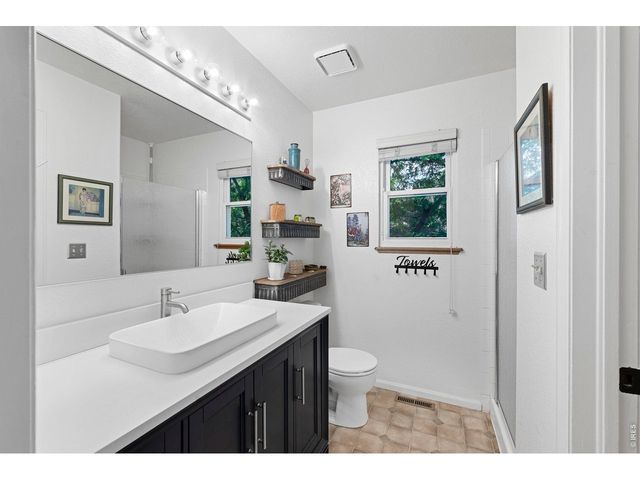2124 Thunderstone Ct, Fort Collins, CO 80525
